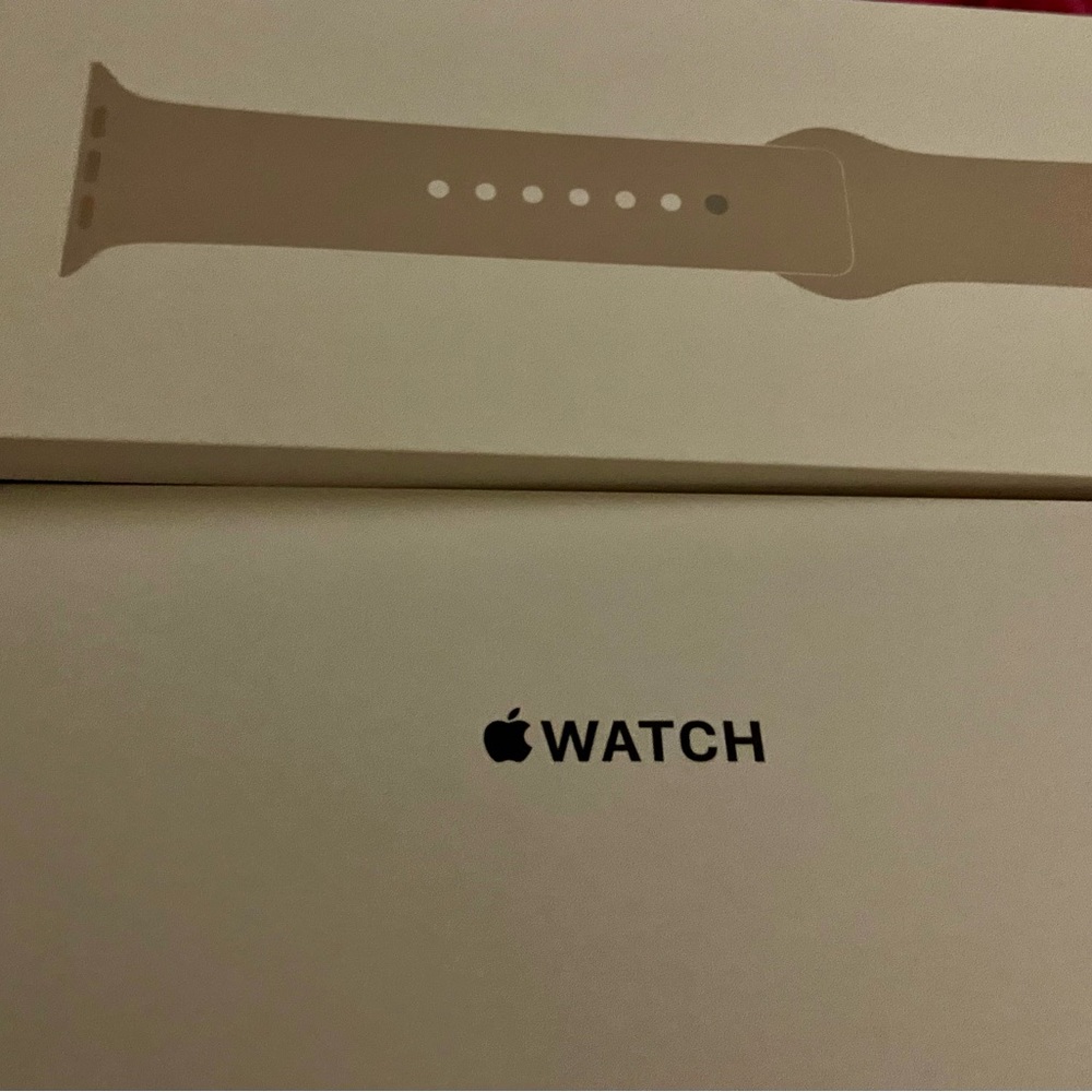 Starlight Apple Watch stand - Picture 2 of 2